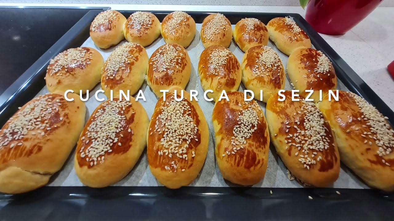 Soffici panini con ripieno di formaggio