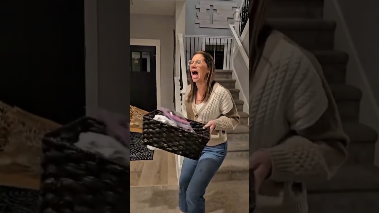 Part 50 [ scare prank wife ] #funny #funnyscares #funnyvideos #scare #prank #video #viralvideo