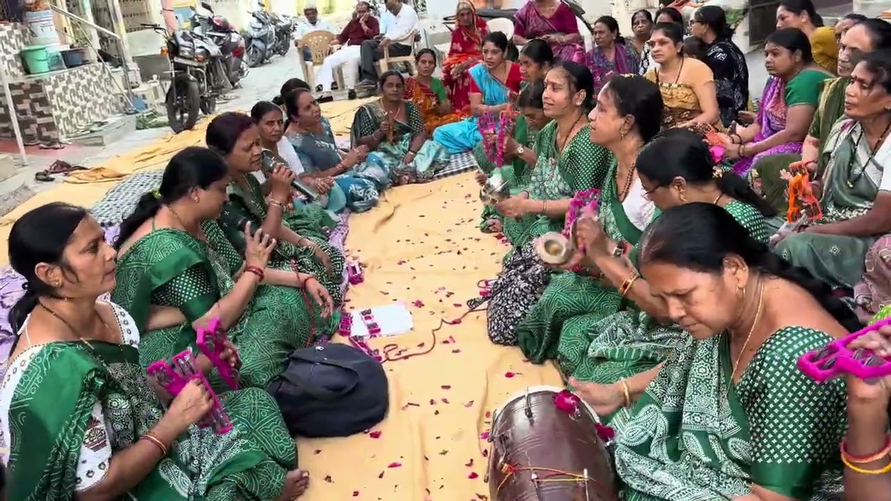 લખેલું છે 🌷શ્રદ્ધાંજલિ નું ભજન🌷