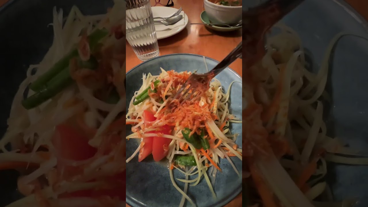 Warm Thai Comfort Food in Woodend 🥢✨ | Bangkok House Woodend #laelaetravels #travelshorts #foodie