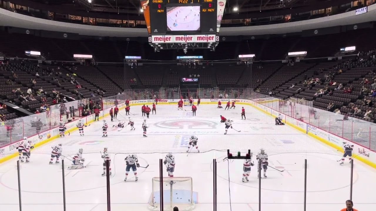 Cincinnati Cyclones vs Wheeling Nailers warmup - 2nd last home game left of the season