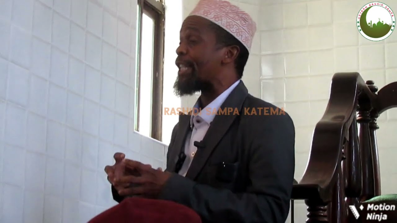 DUKTUUR SHEIKH SALUM KHATWAAN AKIZUNGUMZA KWENYE MAZISHI YA SHEIKH ANWAR KHATIB MUHEZA.