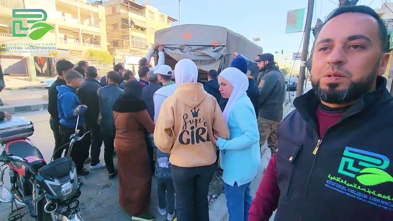 ضمن عملية #الإستجابة_العاجلة لمدينة #حلب تم بفضل الله توزيع مادة الخبز لأهلنا في حلب