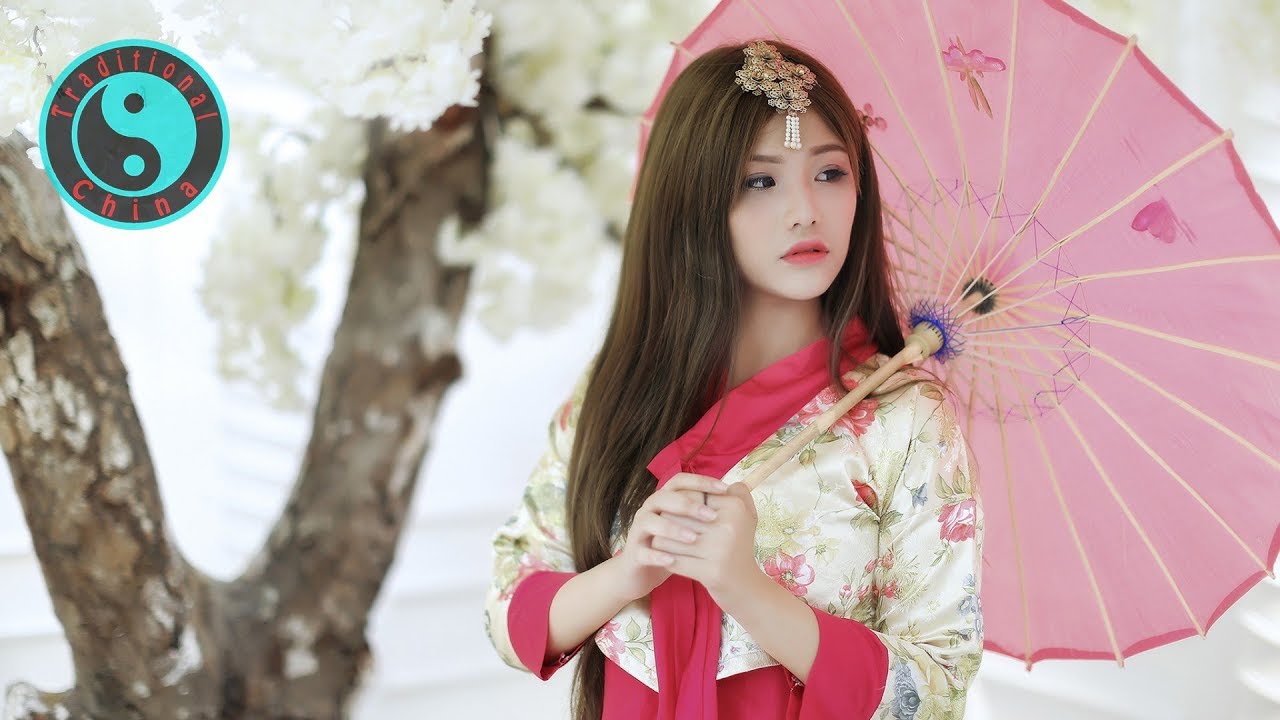 Liu Zi Ling 劉紫玲 • Beautiful Chinese Songs • 最感人情歌對唱, 我們的生活充滿陽光 [Traditional China]