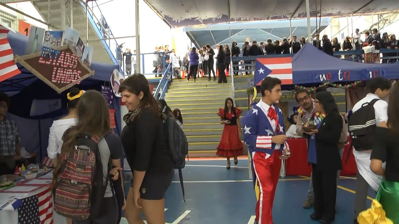 FERIA COSTUMBRISTA EN COLEGIO HUMBERSTONE MUESTRA SABORES DEL MUNDO (2016.05.17) Iquique TV