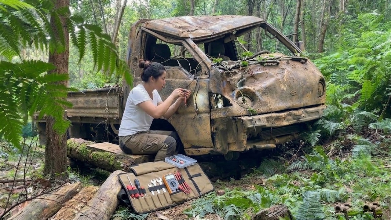 Girl restores abandoned truck in the forest | Restarts abandoned vehicle