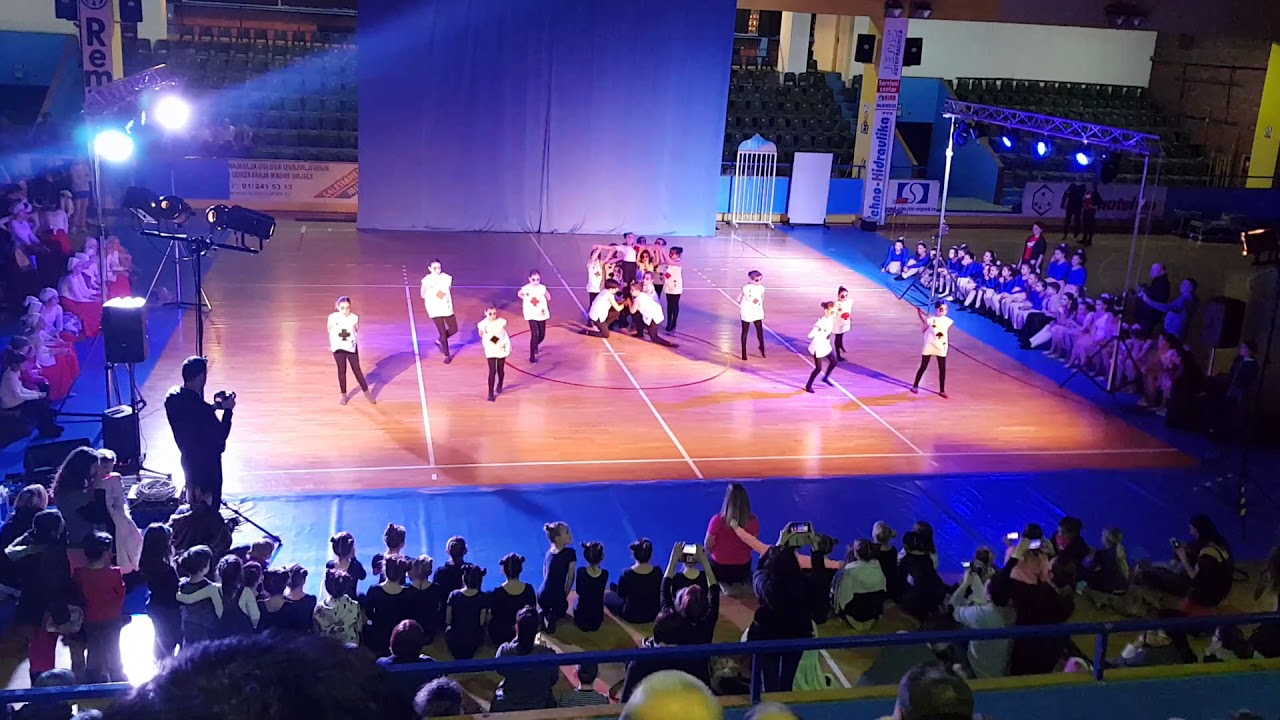 Klinceze 3  plesni klub Brodvey nastup