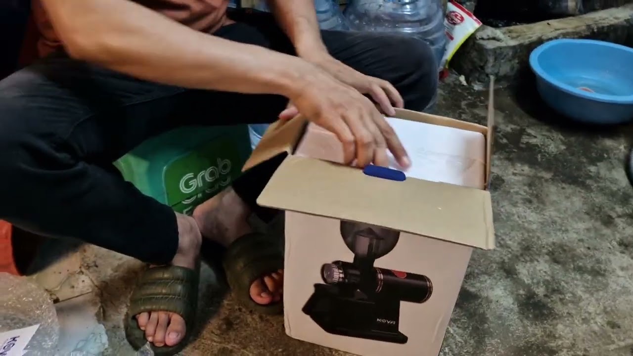 unboxing grinder kopi rumahan atau usaha kecil2an