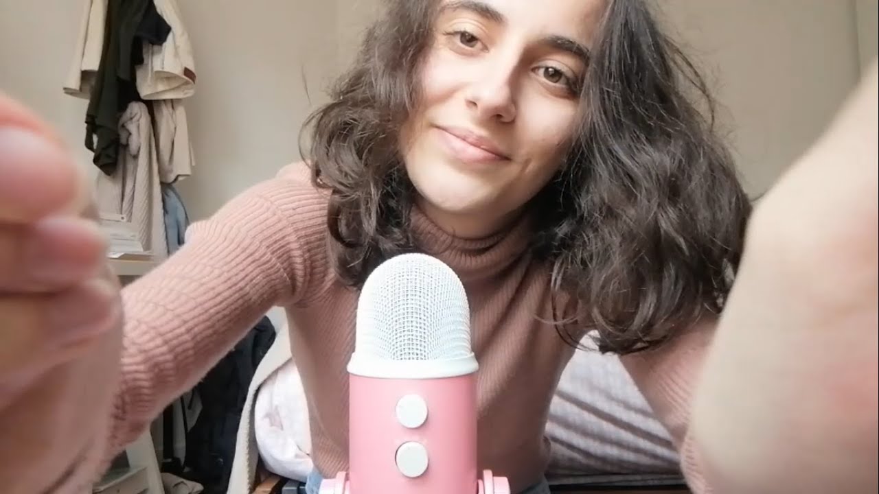 ASMR - J'hydrate ta peau avant de dormir (attentions personnelles)