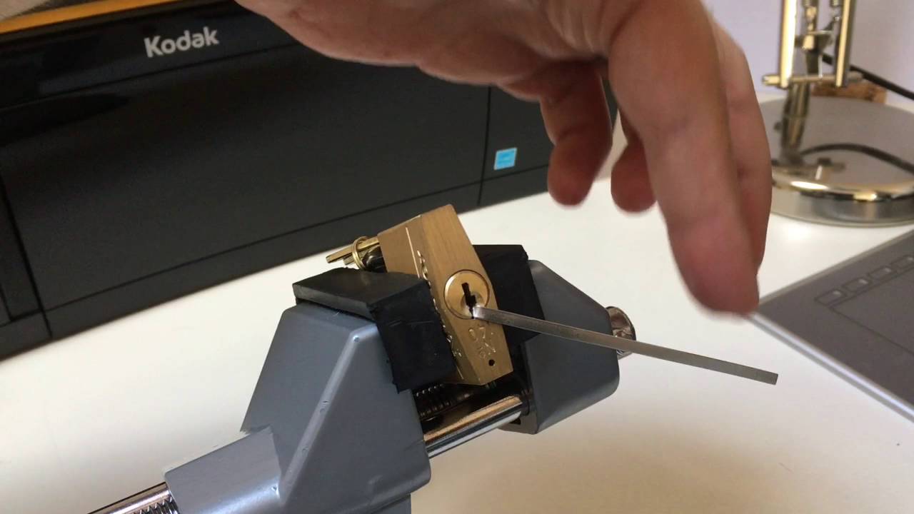 (014) Master Lock 140 single pin picking