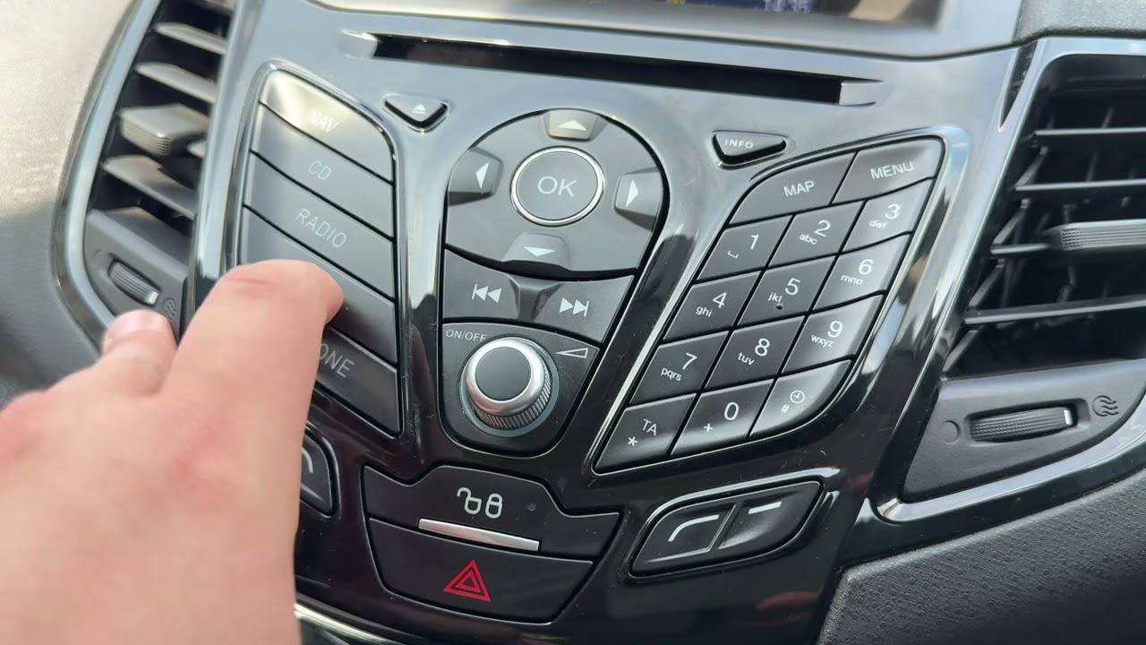 Ford Fiesta YF66AON