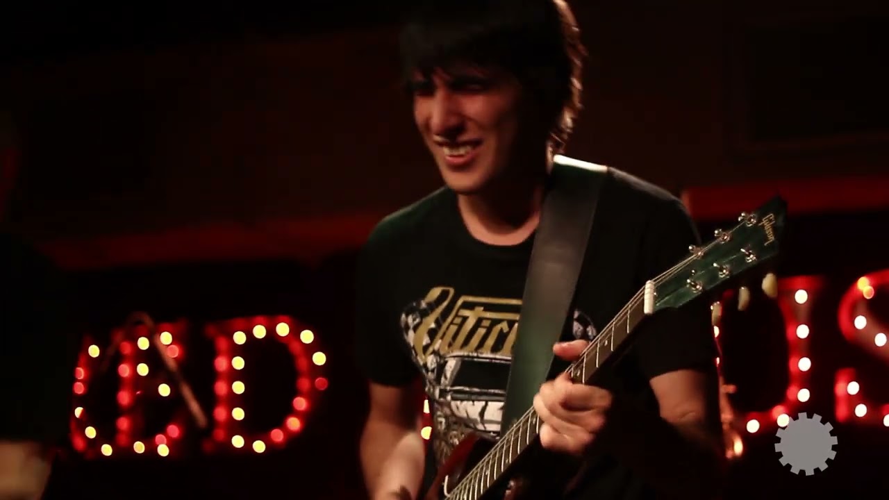 VITICUS EN RED HOUSE STUDIOS: 