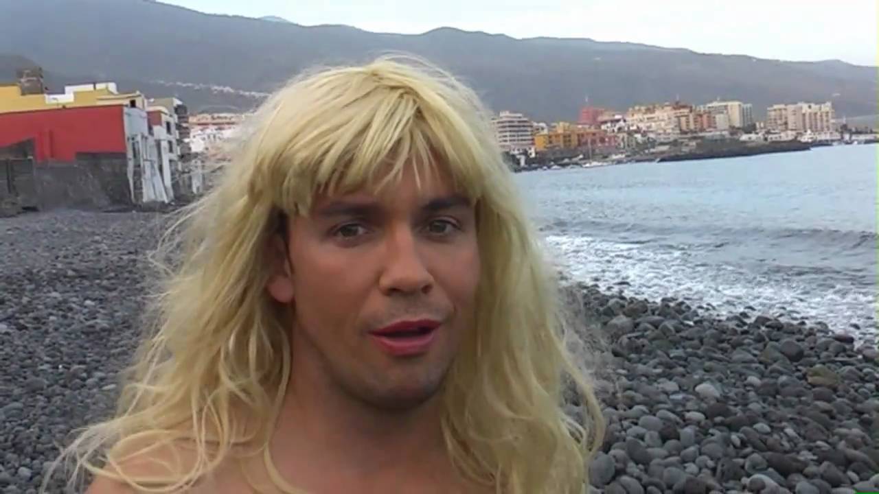 PARODIA OFICIAL SHAKIRA 