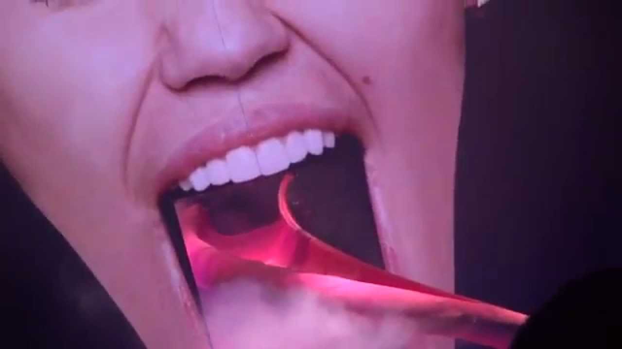 MILEY CYRUS - SMS (BANGERZ) + 4x4 - BANGERZ TOUR LIVE IN FRANKFURT 2014 HD !