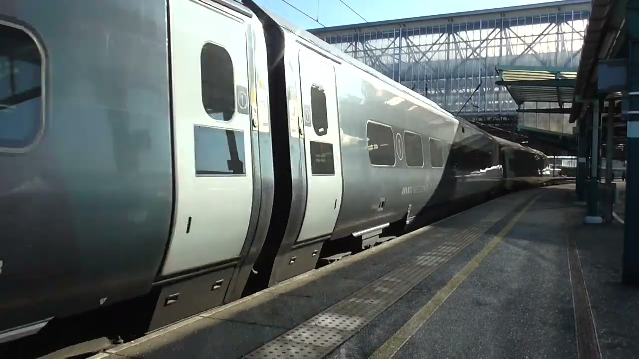 1S37 0603 Avanti 390043 London Euston to Glasgow Central