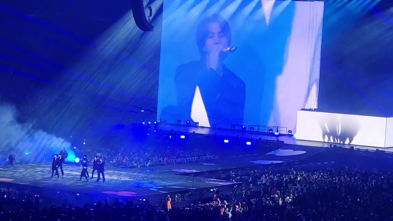 20220408 205037  BTS   Black Swan @ Allegiant Stadium PTD Las Vegas Day 1
