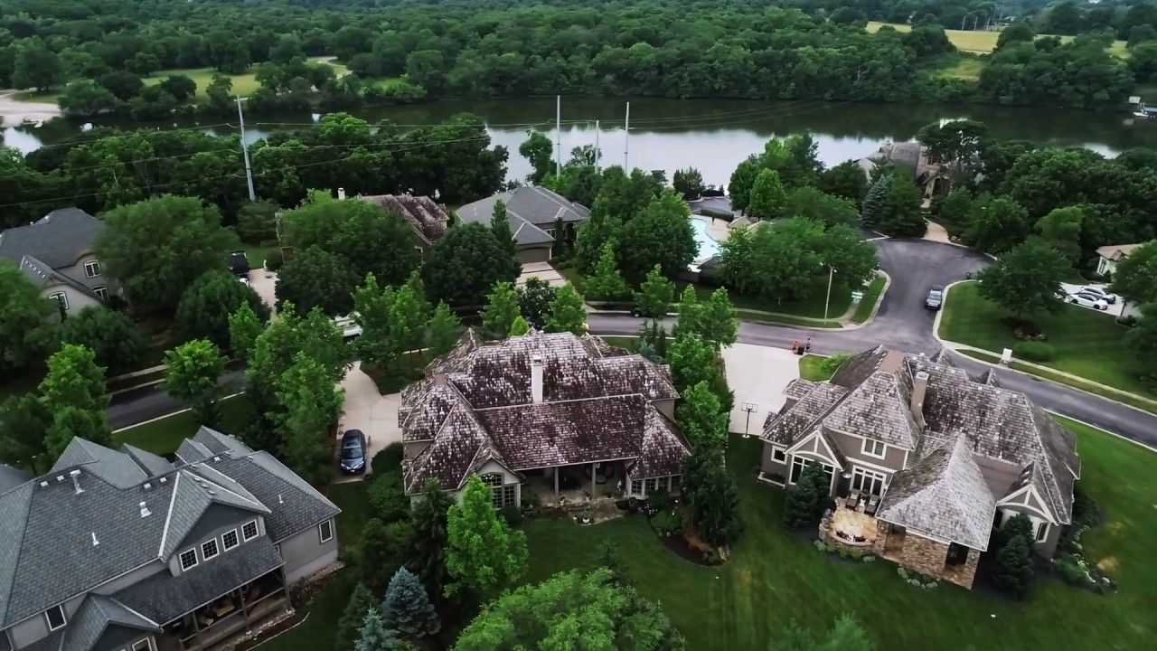 Picture KC   2404 NE Lake Breeze Dr, Lee&rsquo;s Summit MO 64086