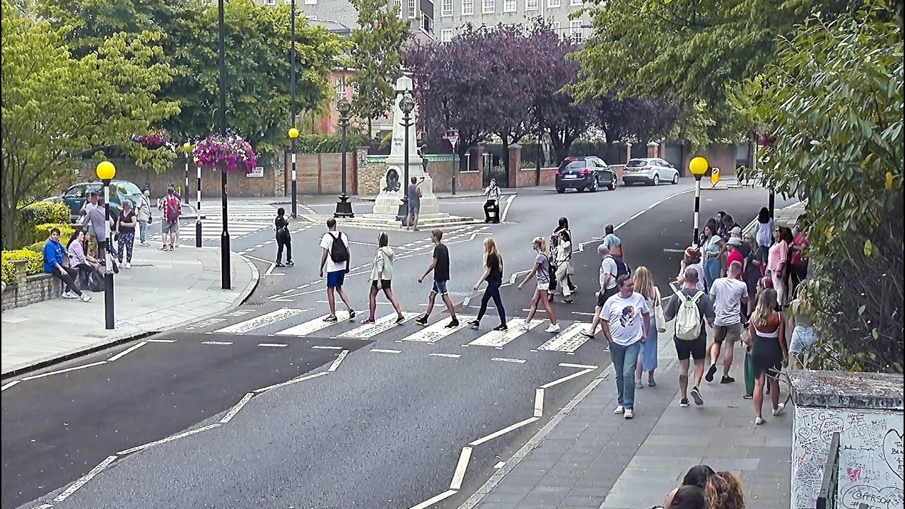 EarthCam Live:  Abbey Road Crossing (London, England)