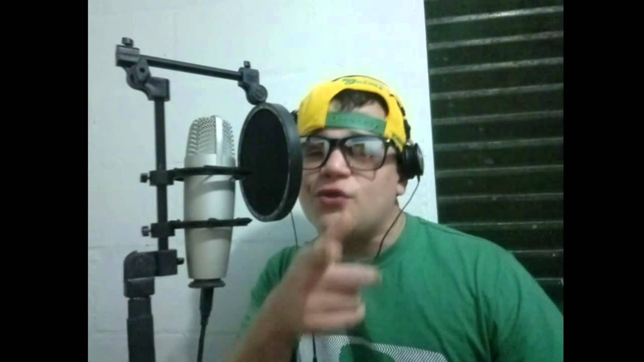 MC Tchesko - &Eacute; Bem Assim Que a Gente Ta #Pr&eacute;via! DJ Mart