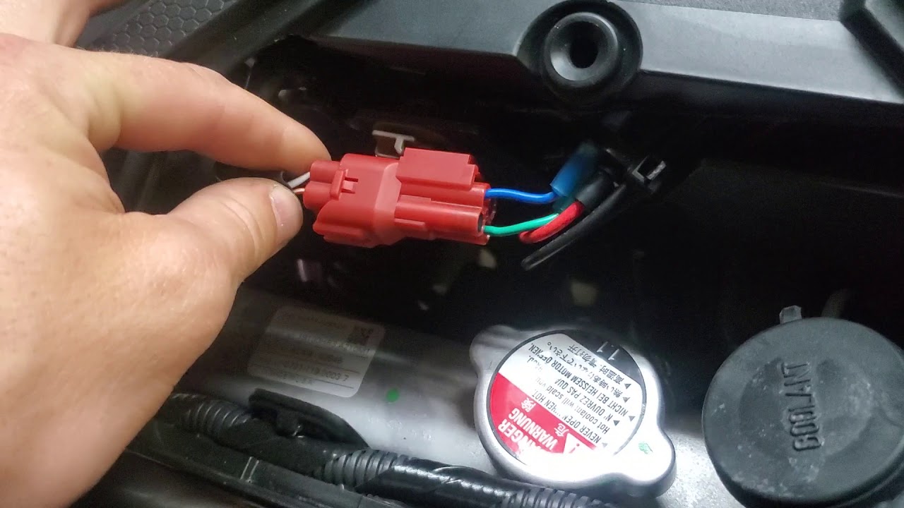 How to wire a 12v accessory plug on a 2020 honda rancher 420.