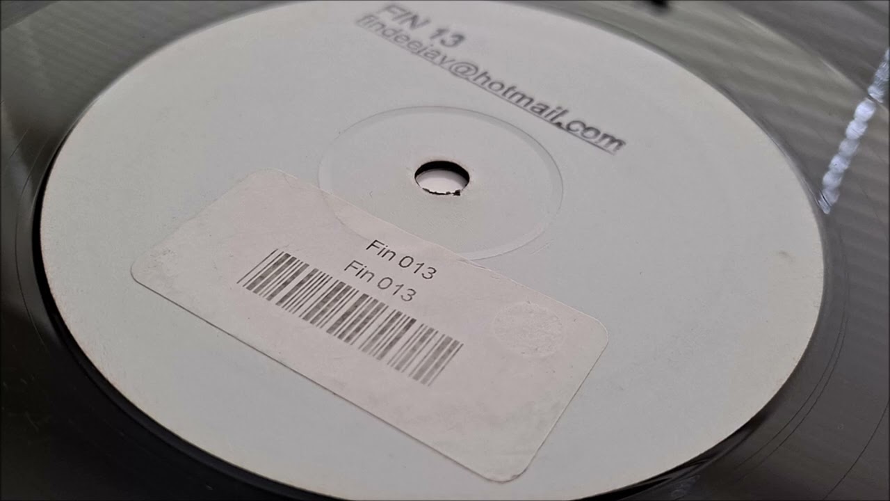 FIN 013 - Untitled (Stand Up)