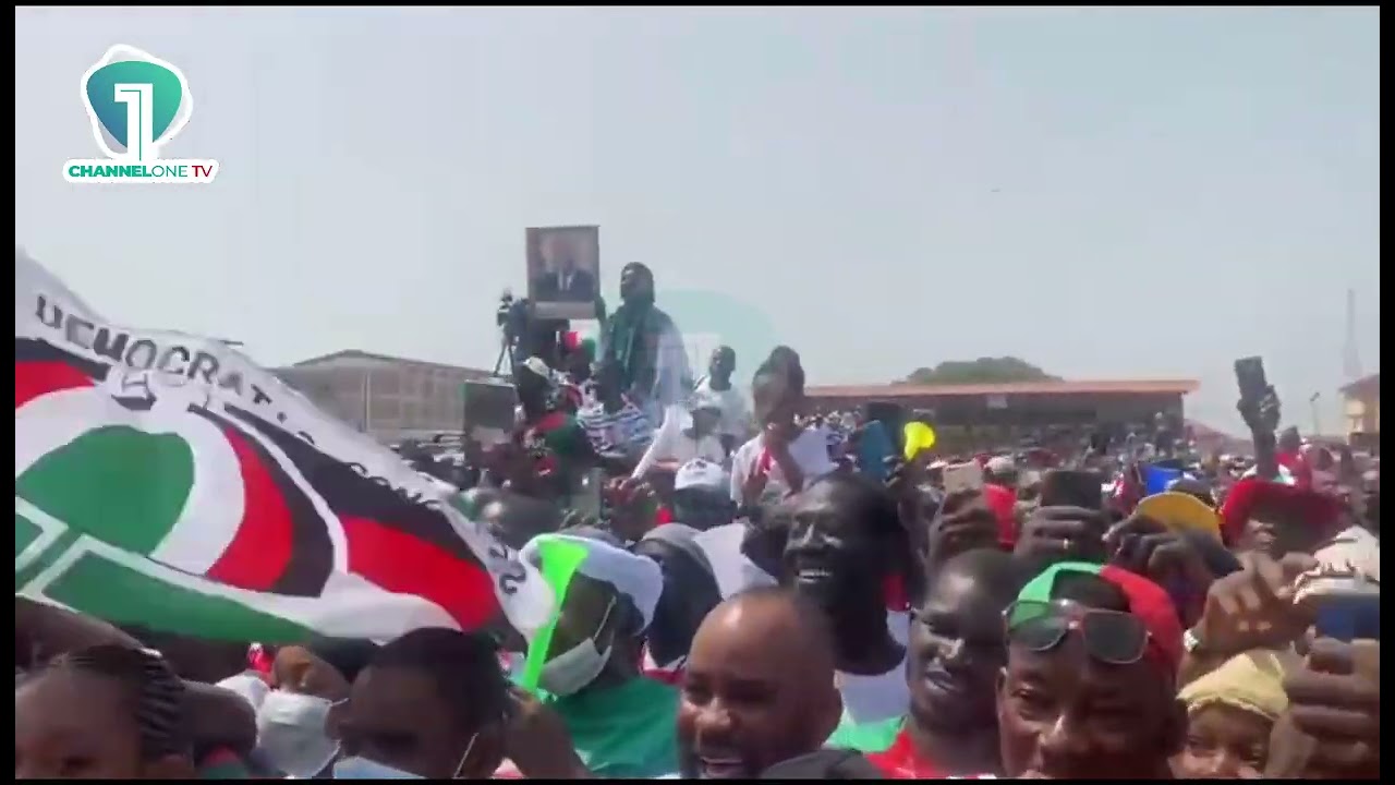 John Mahama Amazed by Huge Crowd at ‘Enti Asanteman Aseda Ni’ Walk in Kumasi  |  #GhanaPolls2024