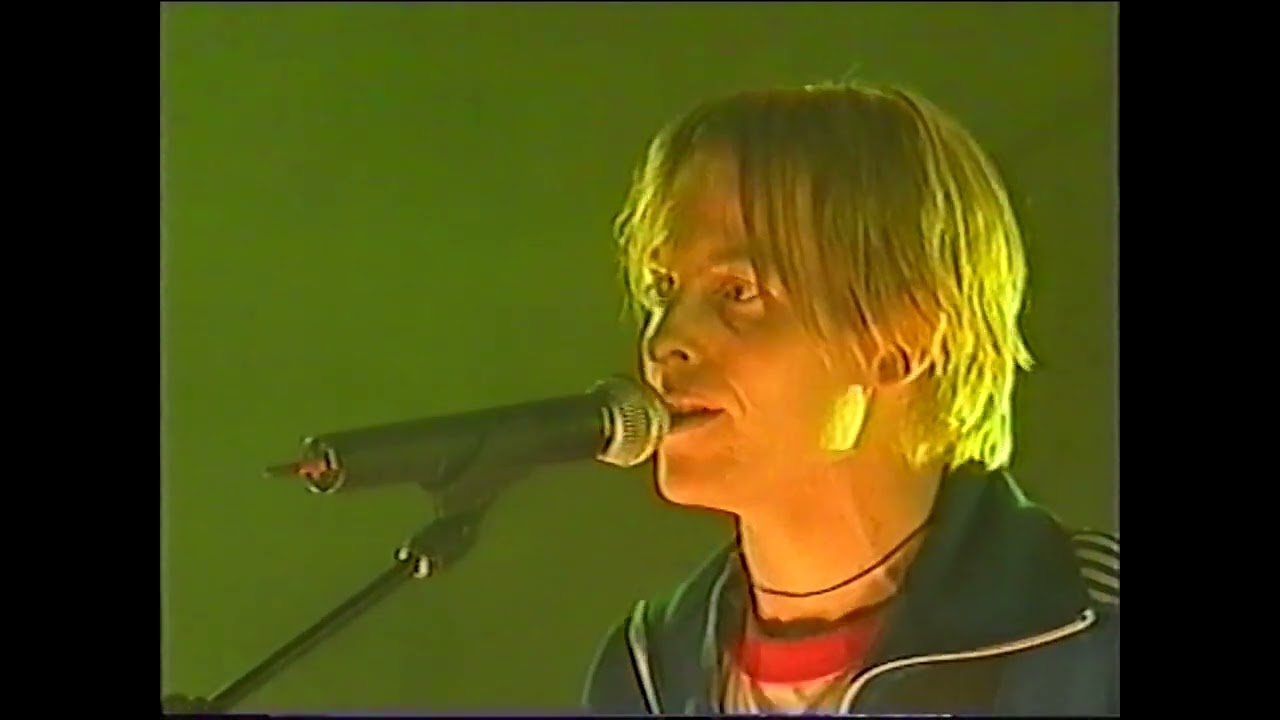 Lo Tel - Teenager Of The Year (Live on the House of Hits)