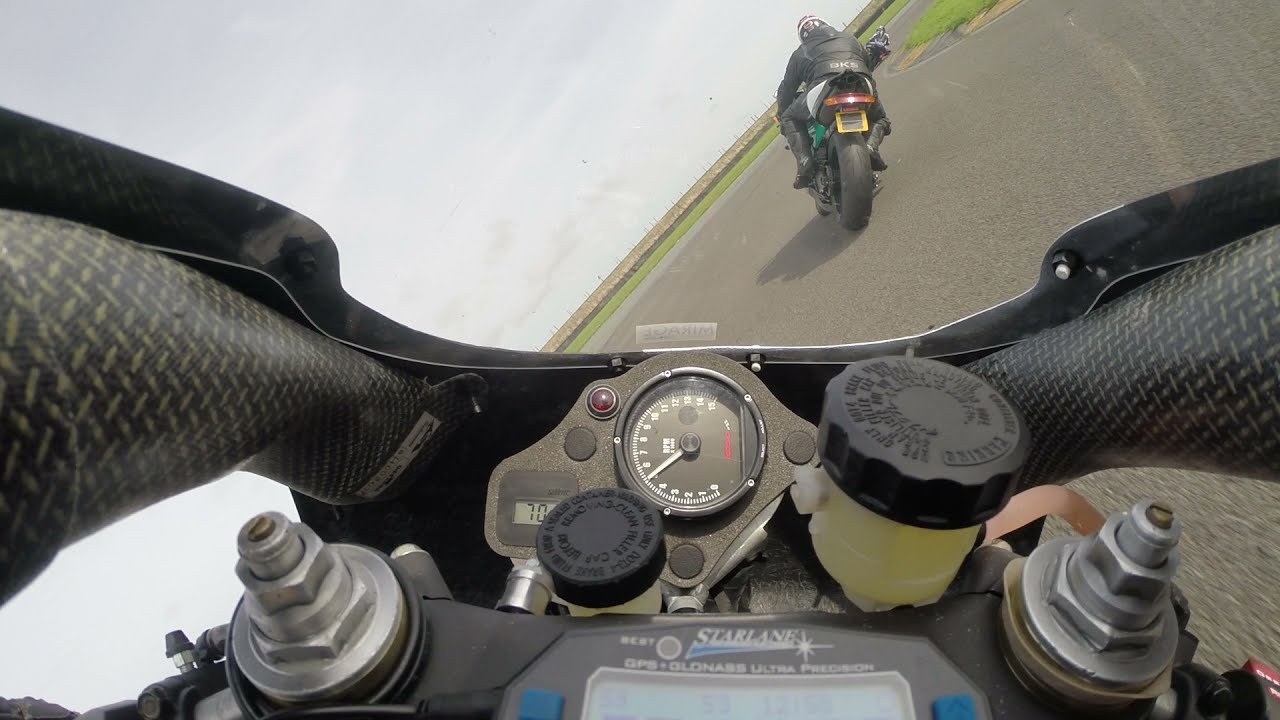 Foggy Petronas FP1 and Honda RC45 at Anglesey