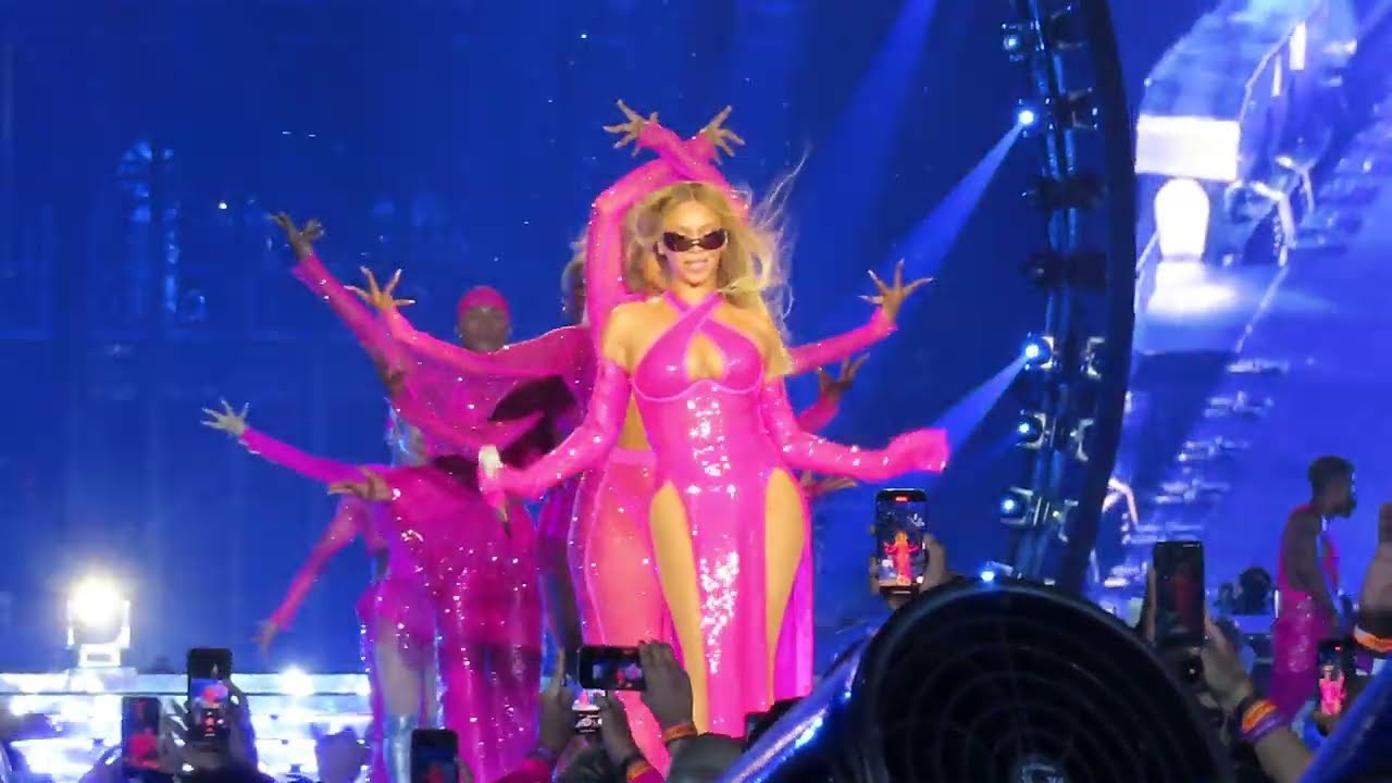 Beyoncé - Cuff It + Energy, Renaissance Tour in Toronto