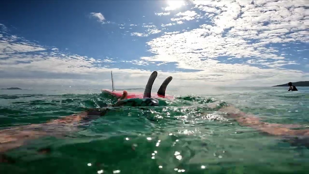 Manh&atilde; de SURF na praia dos INGLESES FLORIAN&Oacute;POLIS &Aacute;gua cristalina