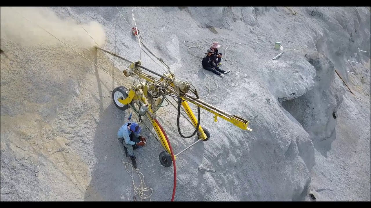Airmobil 432 Pneumatic drilling rig
