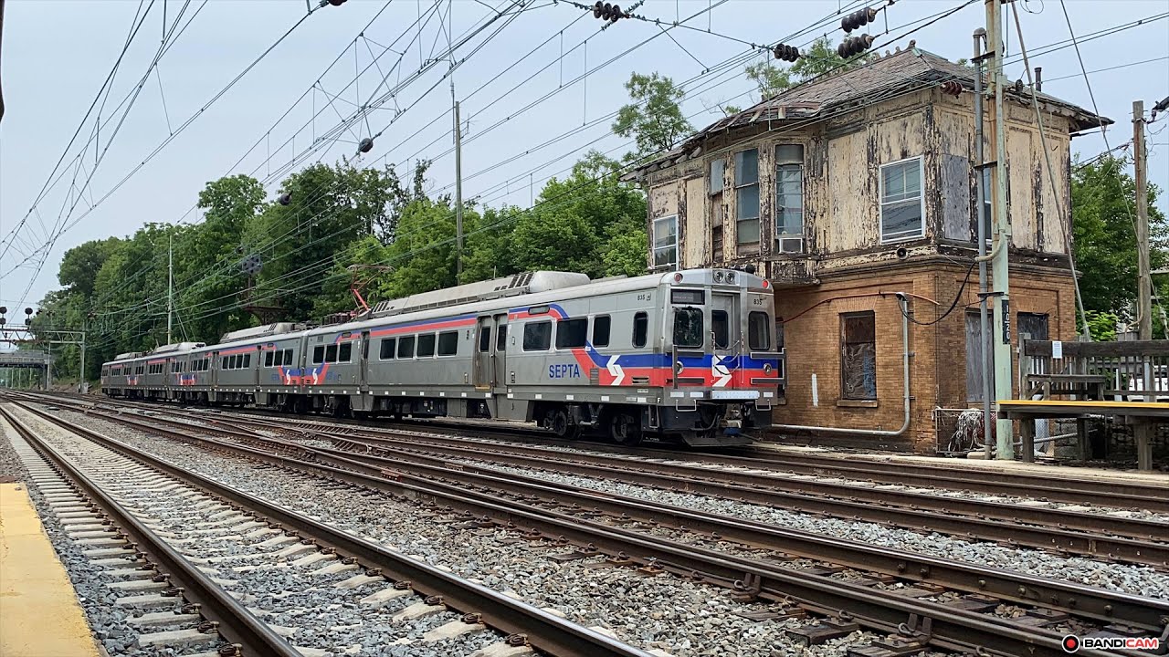 SEPTA Regional Rail Paoli / Thorndale Line Trains @ Bryn Mawr (6/20/23)