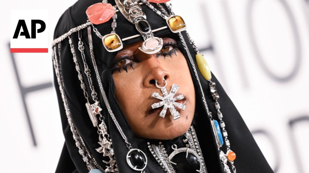 Erykah Badu on fashion, 'The Piano Lesson' and new music | AP interview