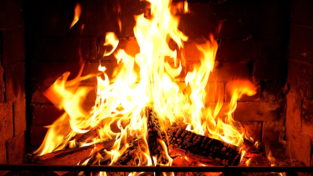 🔥 Fireplace 4K UHD! Fireplace with Crackling Fire Sounds. Fireplace Ambience