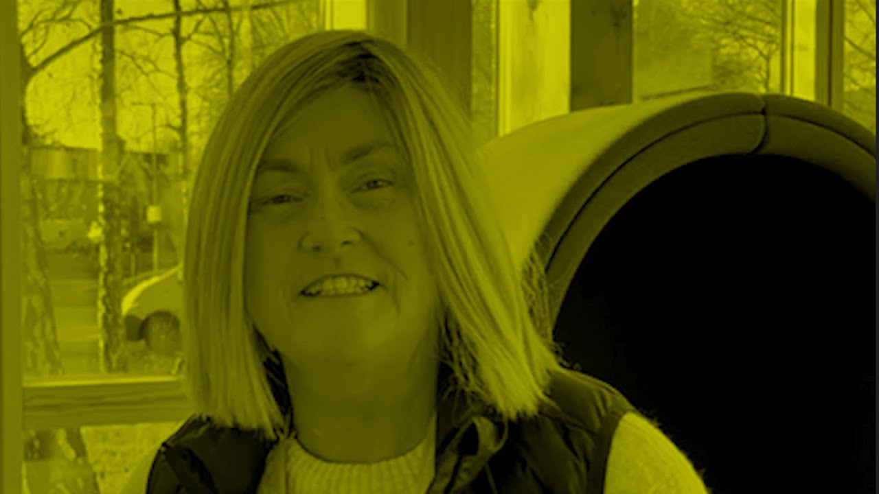 Lesley Murray - HR