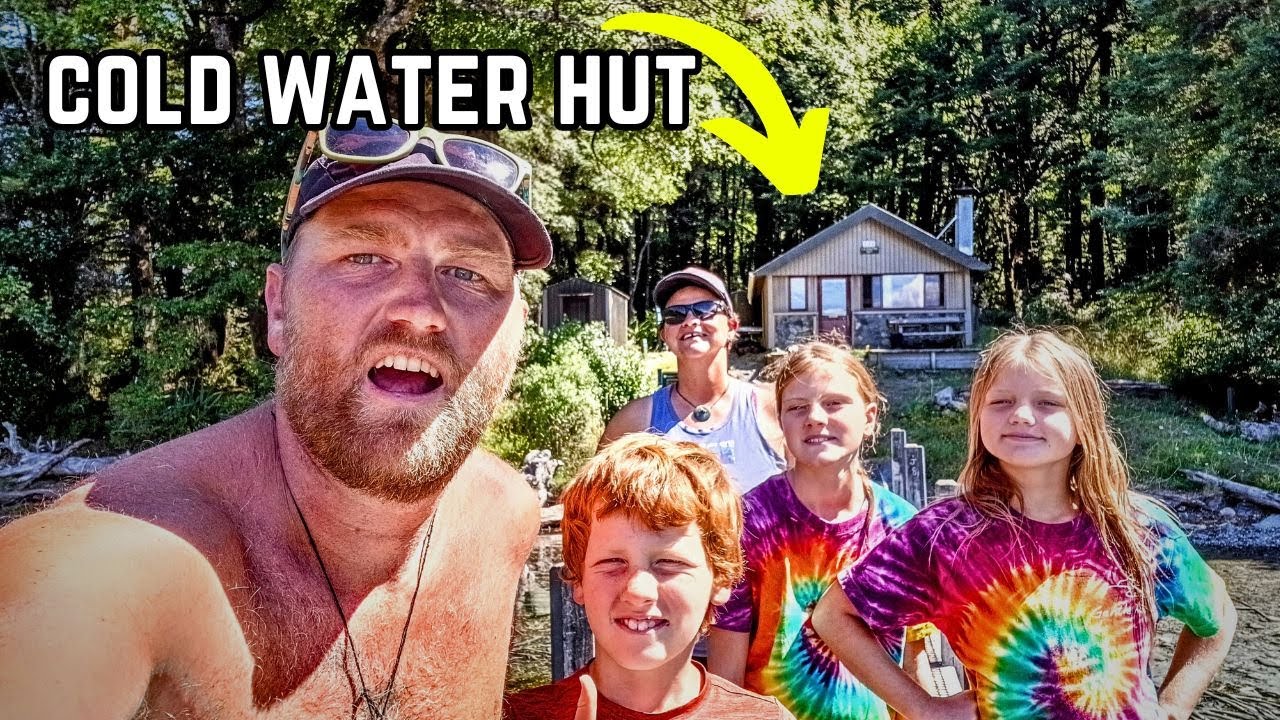 AMAZING overnight experience. family hike to Coldwater hut | Nelson Lakes National Park.