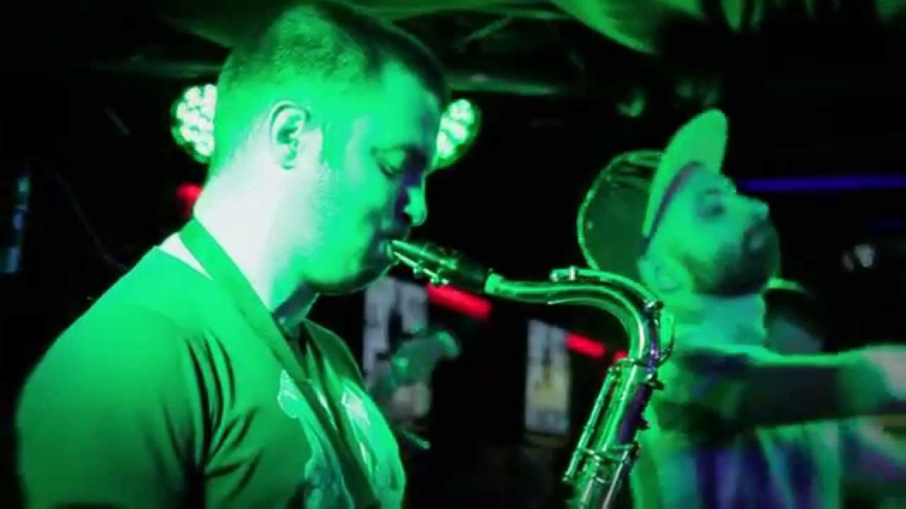 FRANKIE BAND -  Midnight City  M83