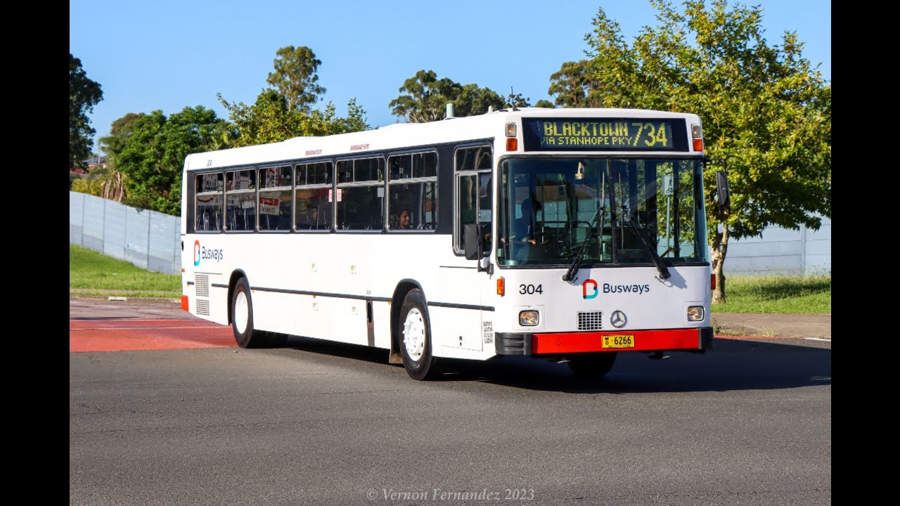 Busways 304 (ZF - Custom Coaches 228 - Mercedez Benz O405)