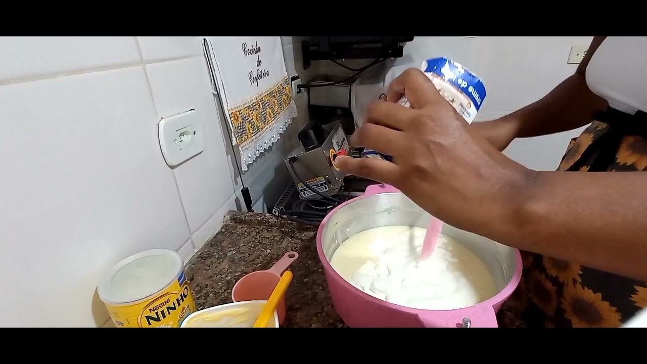 Passo a passo, massa branca, recheio e prensagem de bolo 30×22 retangular. 😊