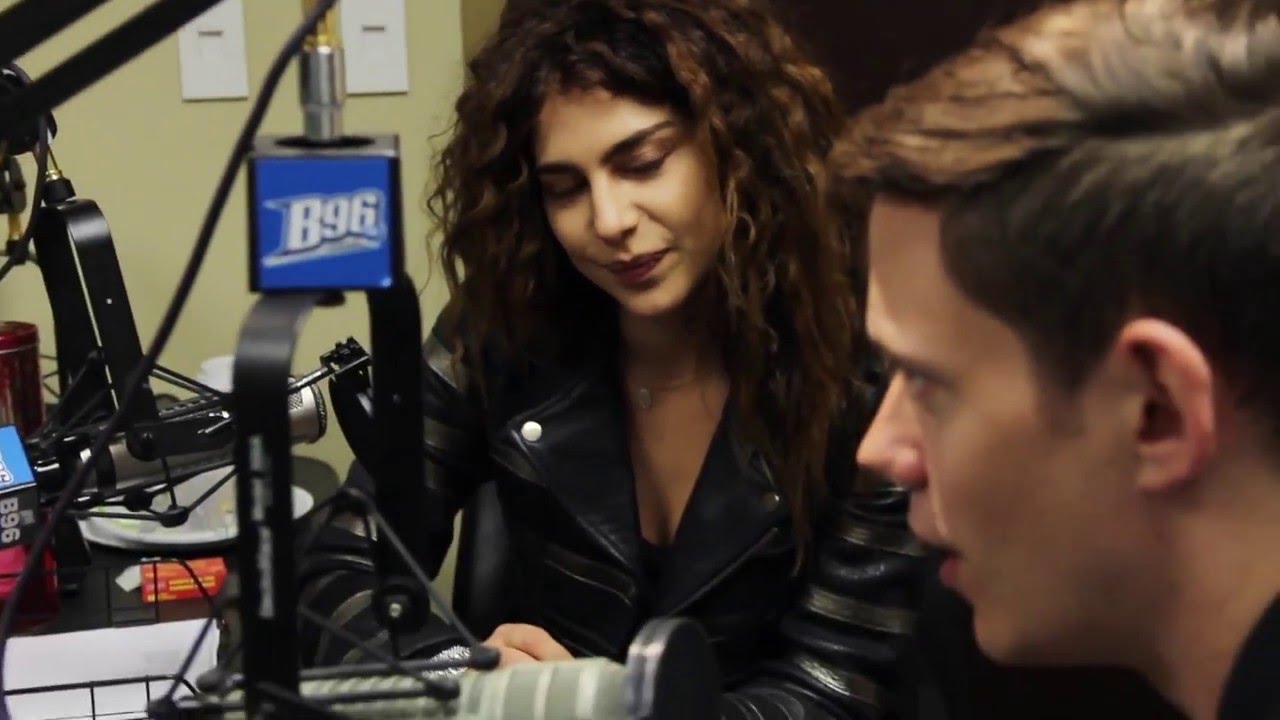 Nadia Hilker & Bill Skarsgård Talk Allegiant