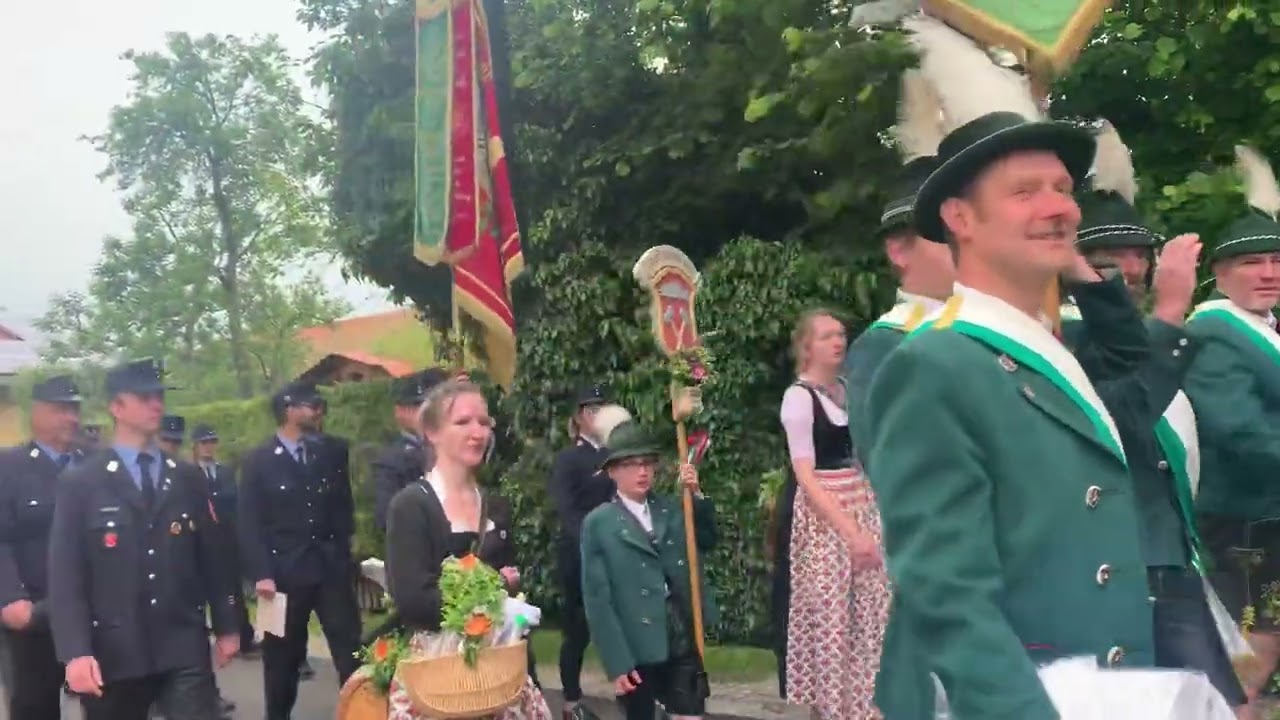 After Mass#parade in #siegsdorf#traunstein #150#ffeuerwehrjubeleum