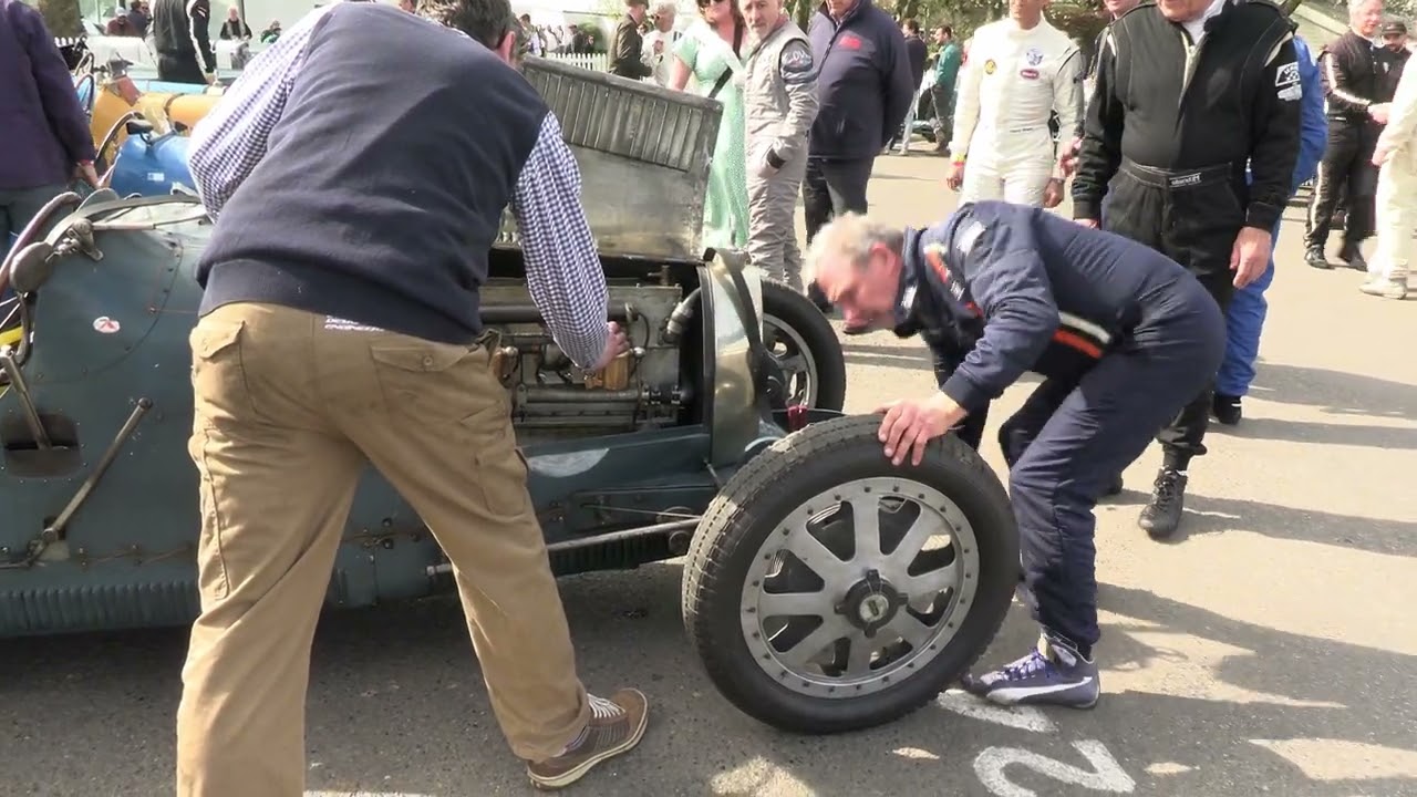 Duncan Pittaway starting up his Bugatti Type 35 at the 81st Goodwood Members' Meeting.
