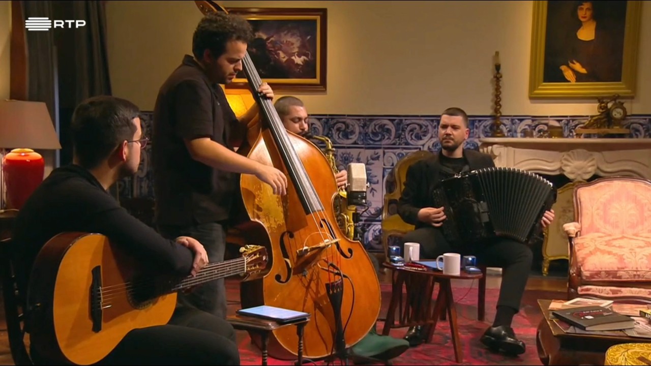 João Barradas - Escher's Song (Em Casa d'Amália na RTP com Ricardo Toscano e Rodrigo Correia)