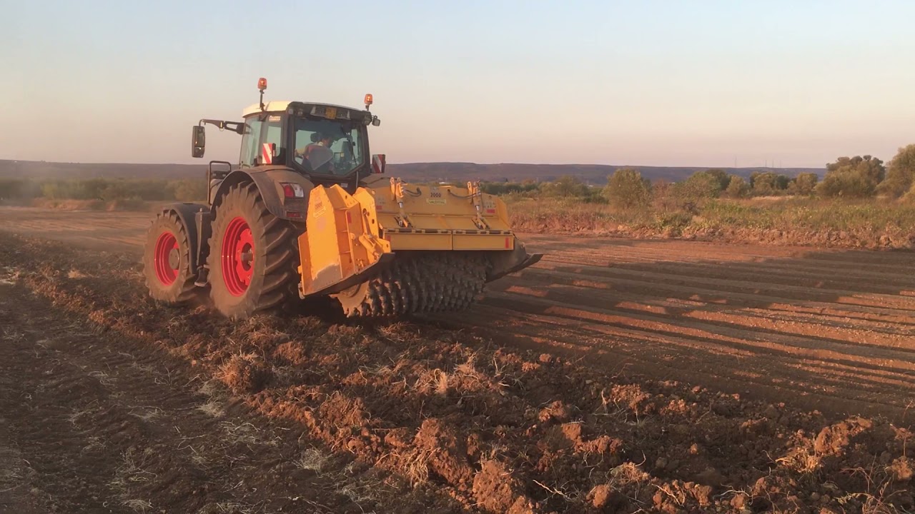 Fendt 939 macina sassi Valentini ditta Serio Cosimo