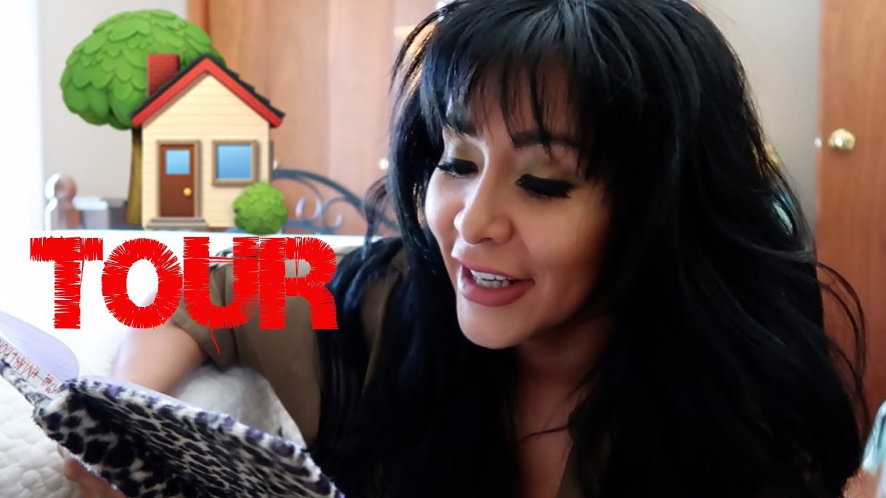 SNOOKI'S READS HER CHILDHOOD DIARY AND HOUSE TOUR
