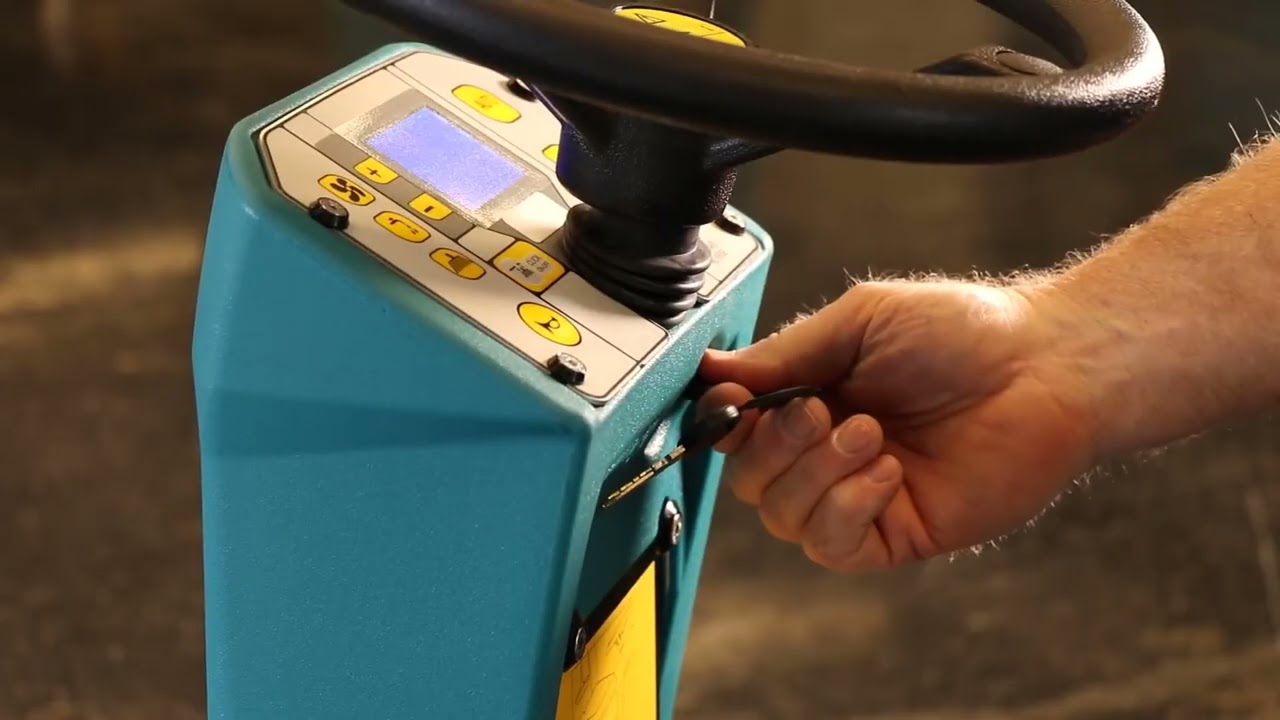 T581 Ride-On Scrubber: How to Operate