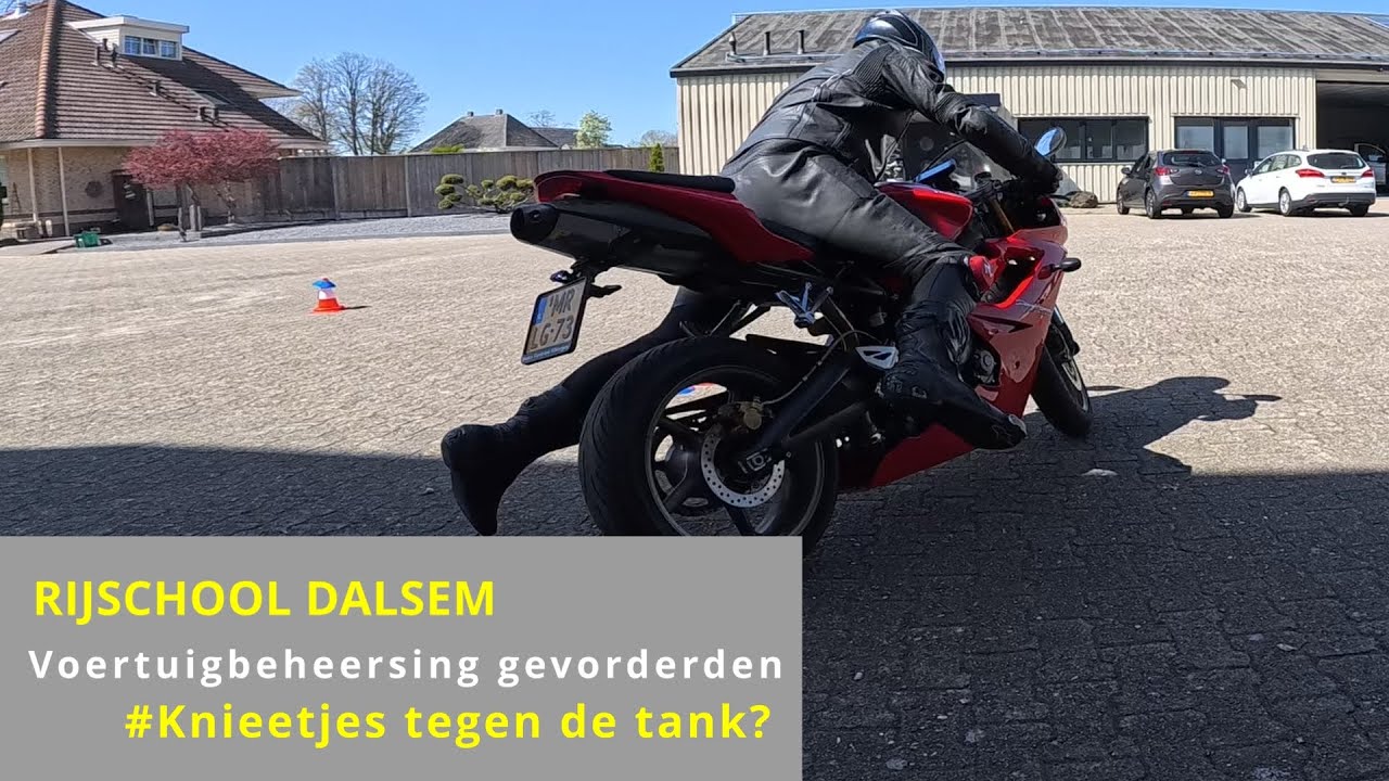 VOERTUIGBEHEERSING gevorderden! Met eigen motor plat door de bocht! #avb #motorrijden #flexispot
