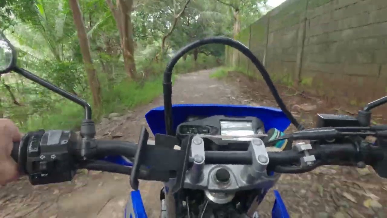 Yamaha WR 155R trail riding 