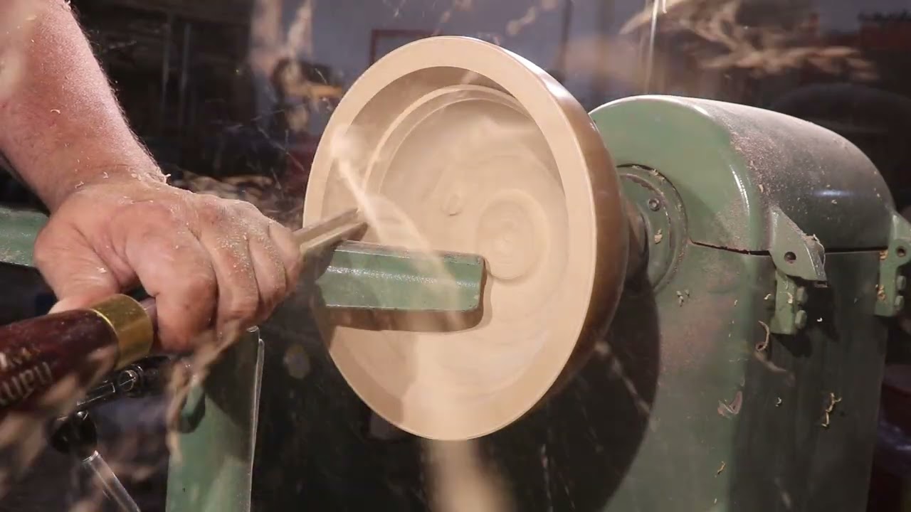 Woodturning | Basic Bowl Turning in Spectacular Birdseye