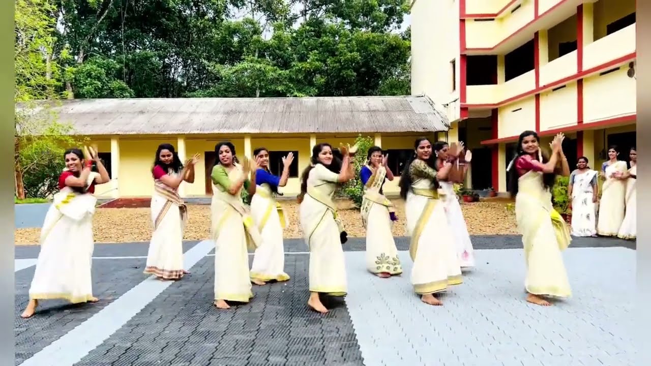 Chenda Melam Dance @ College | Trinetra